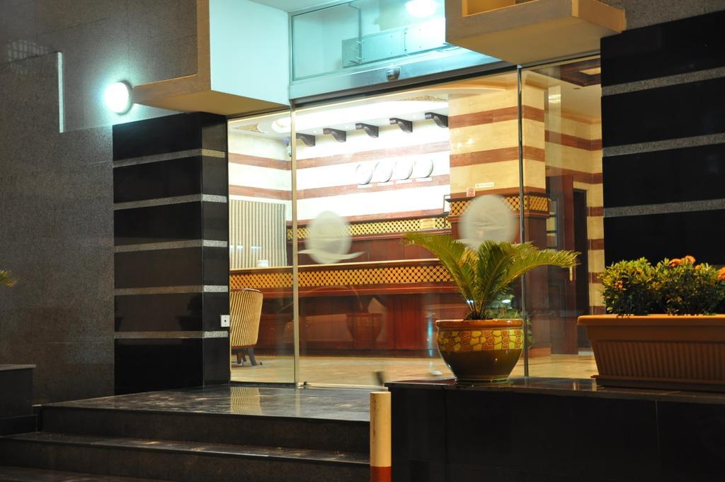 Sahara Hotel Apartments Mascate Exterior foto